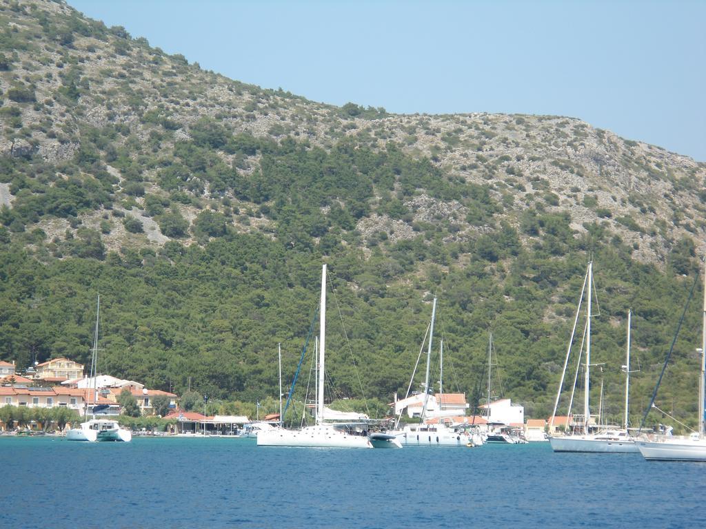 Posidonio Hotel Klima  Bagian luar foto