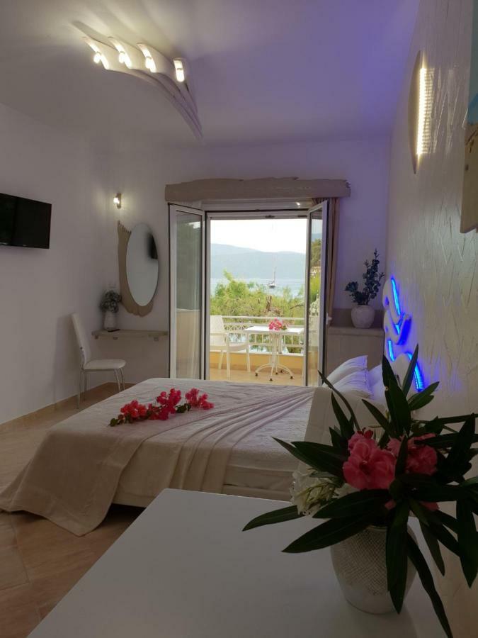 Posidonio Hotel Klima  Bagian luar foto