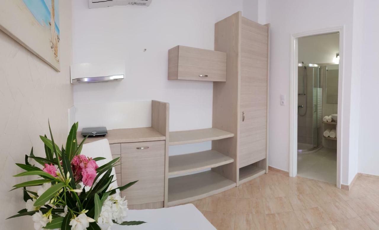 Posidonio Hotel Klima  Bagian luar foto